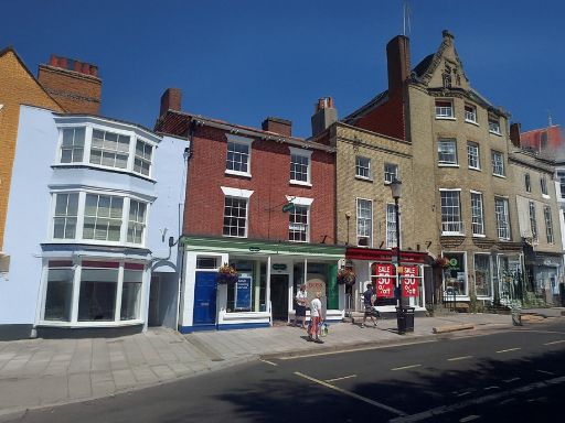 Similar property image