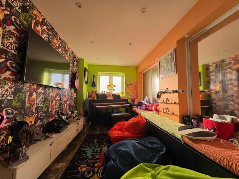 property Compatible Images}