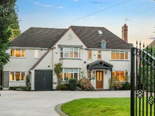 Similar property image