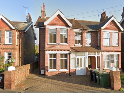 Similar property image