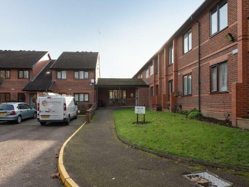 Similar property image