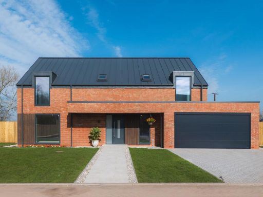Similar property image