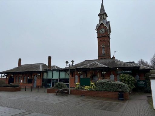 Similar property image