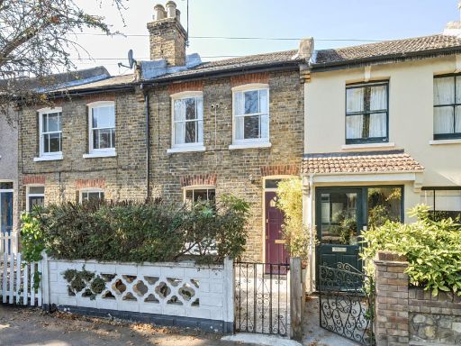 Similar property image