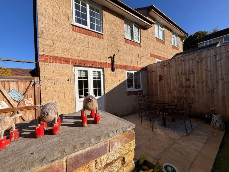 property Compatible Images}