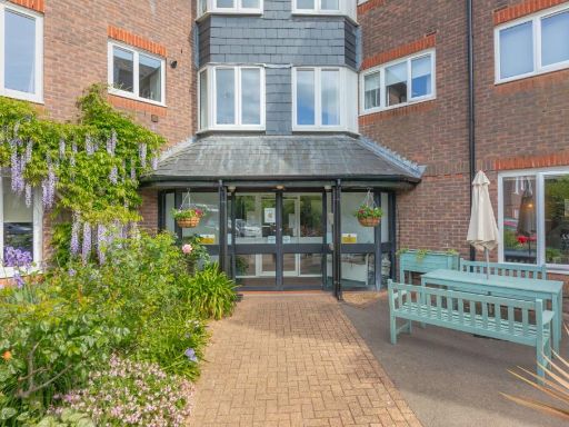 Similar property image