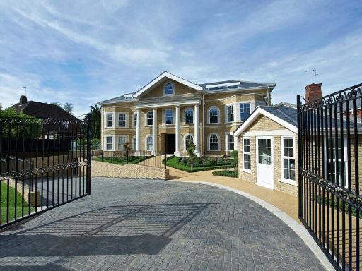 Similar property image