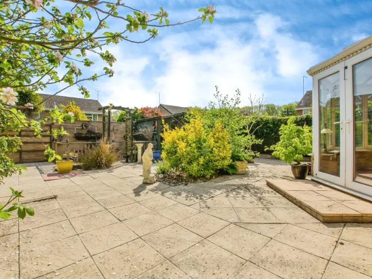 property Compatible Images}