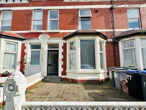 Similar property image