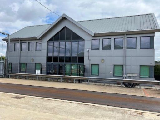 Similar property image