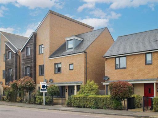 Similar property image
