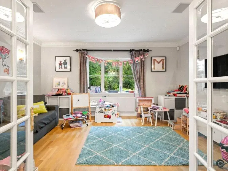 property Compatible Images}