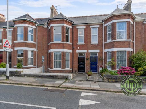 Similar property image