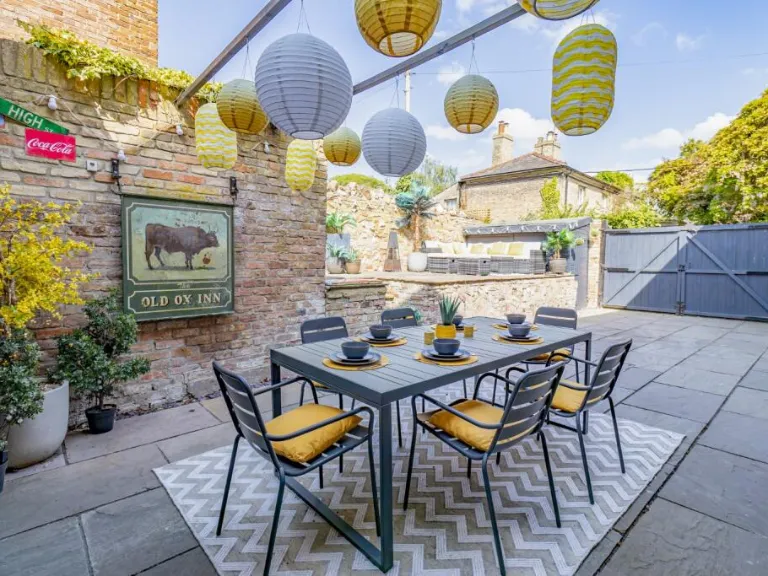 property Compatible Images}