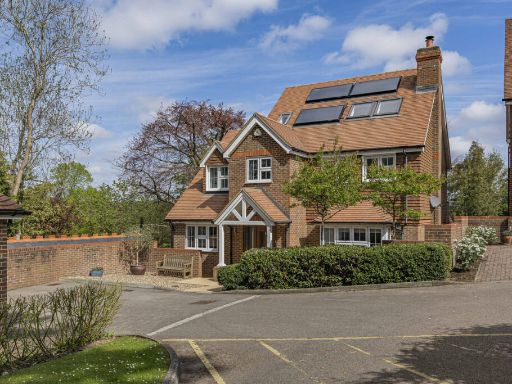 Similar property image