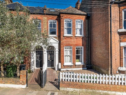 Similar property image