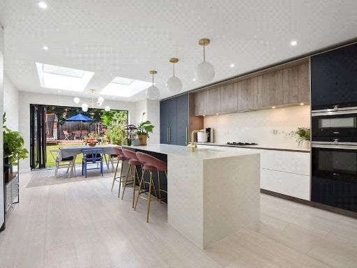 Similar property image