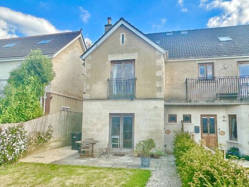 Similar property image