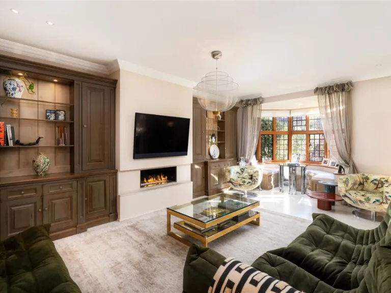 property Compatible Images}