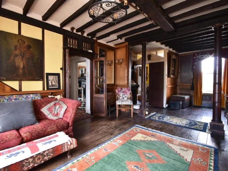 property Compatible Images}