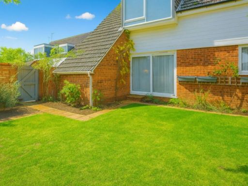 Similar property image