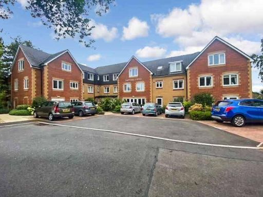 Similar property image