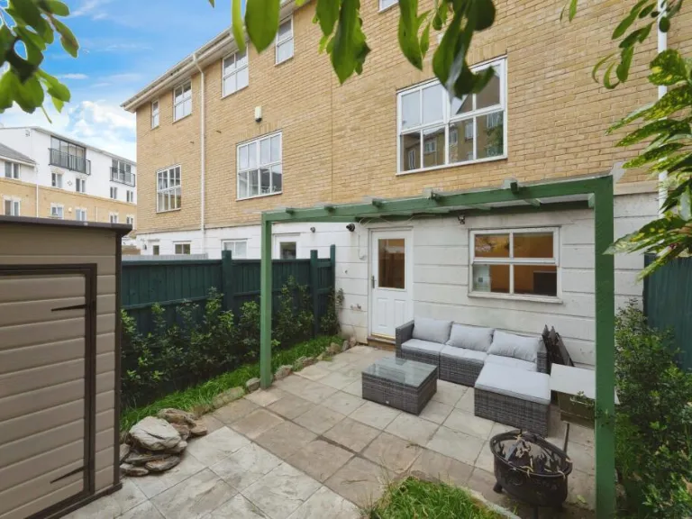 property Compatible Images}