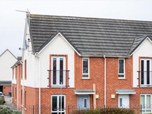 Similar property image