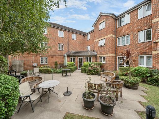 Similar property image
