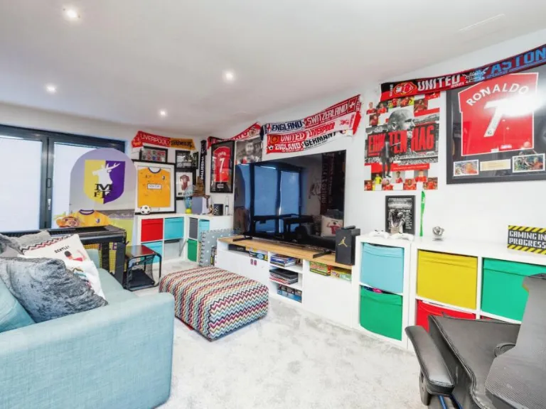 property Compatible Images}