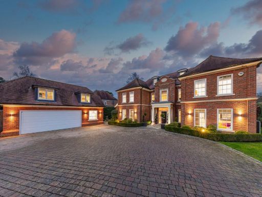 Similar property image