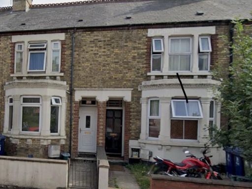 Similar property image