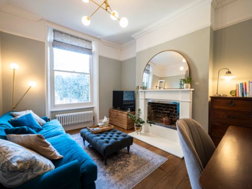 Similar property image