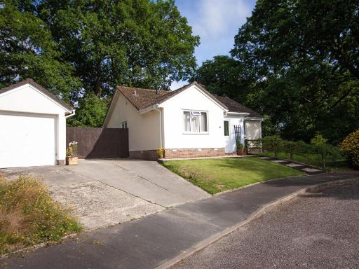 Similar property image