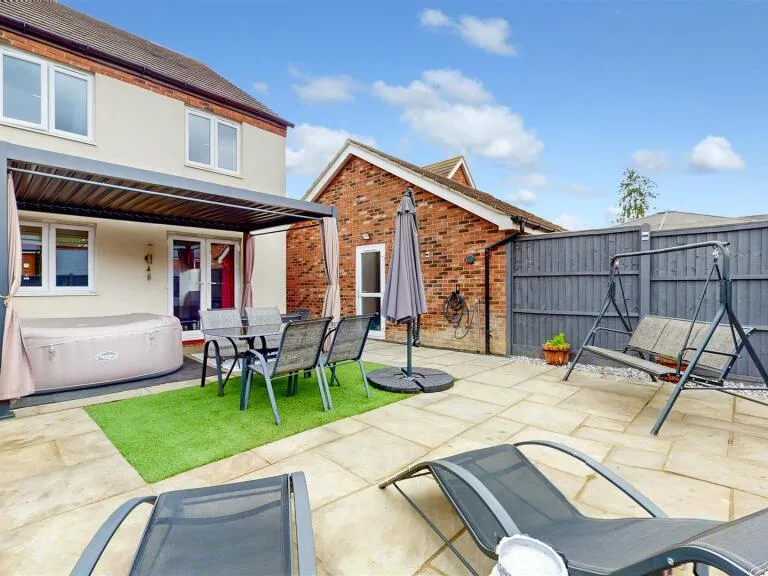 property Compatible Images}