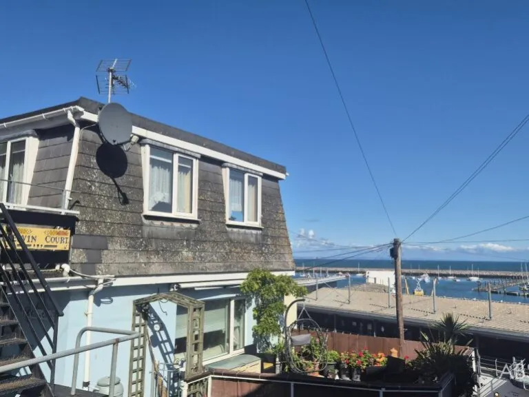 property Compatible Images}