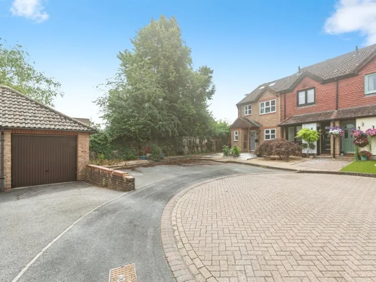 property Compatible Images}