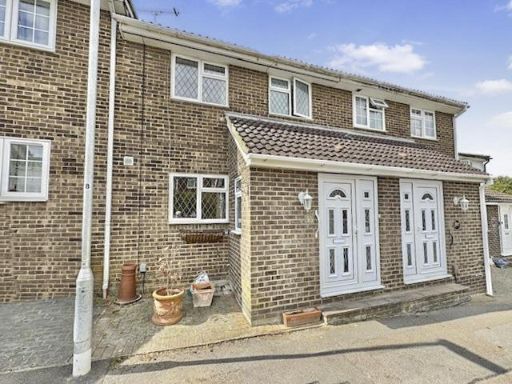 Similar property image