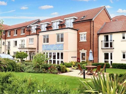 Similar property image