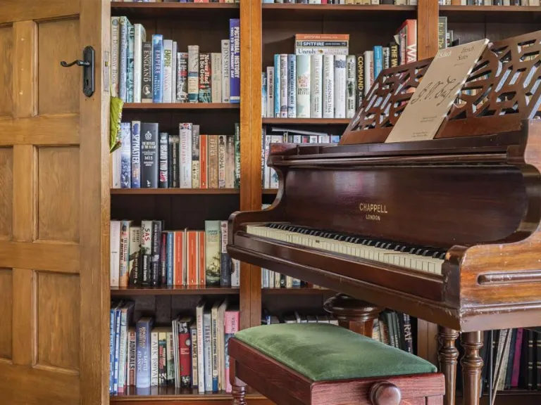 property Compatible Images}