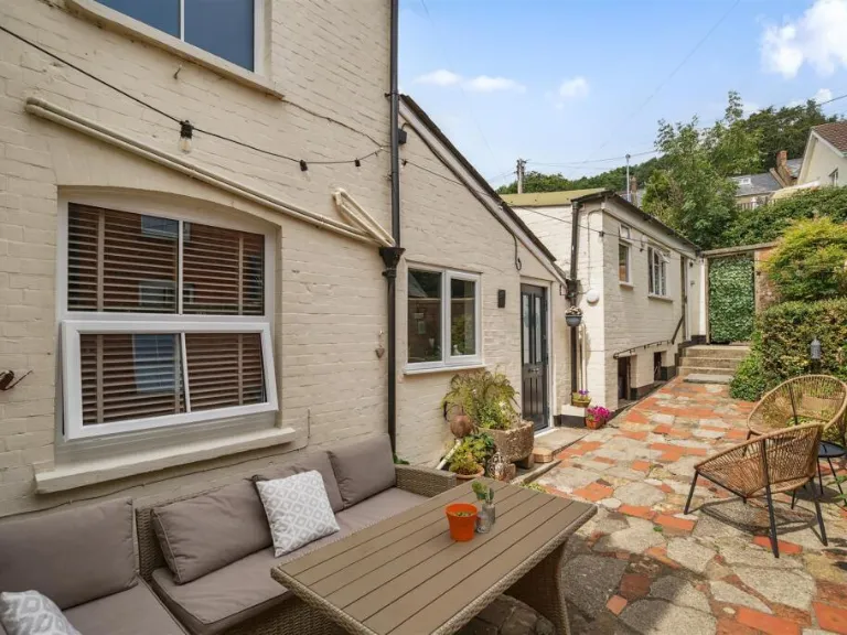 property Compatible Images}