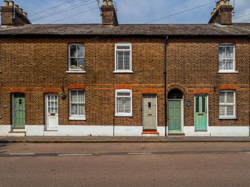 Similar property image