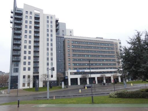 Similar property image