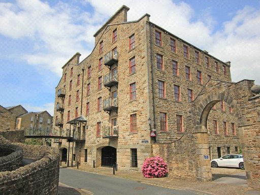 Similar property image