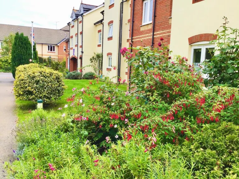 property Compatible Images}