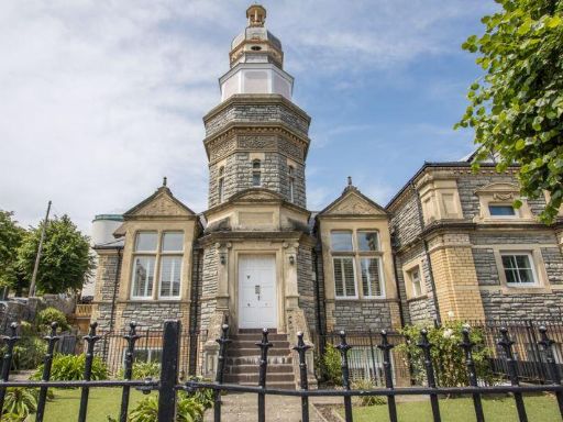 property Low res Images}