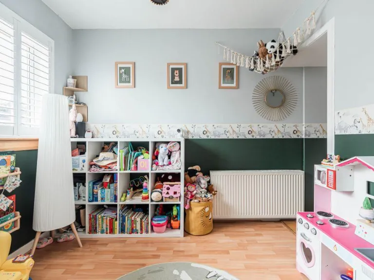 property Compatible Images}