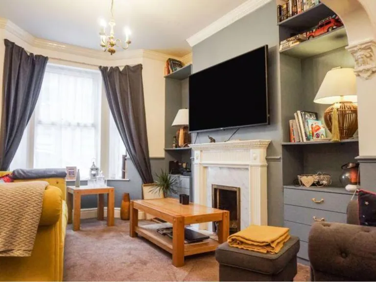 property Compatible Images}