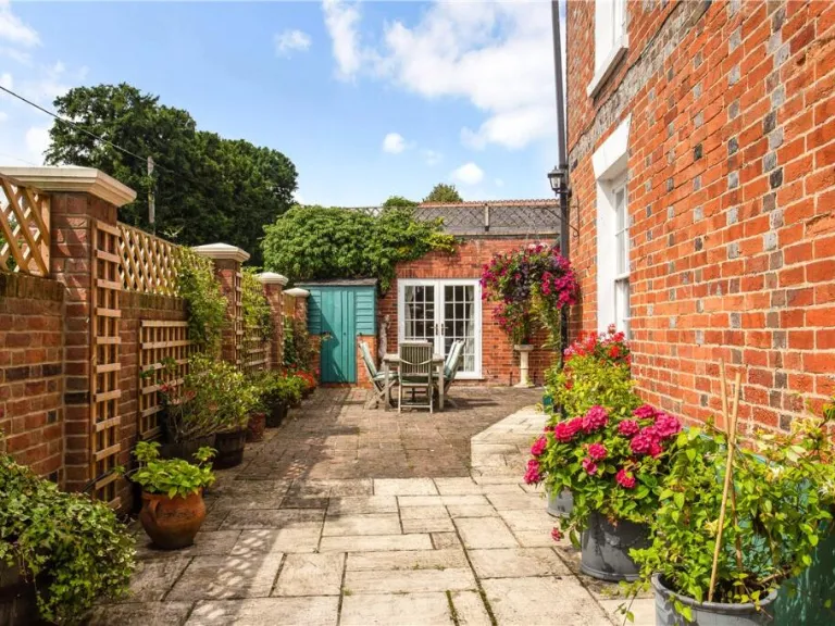 property Compatible Images}