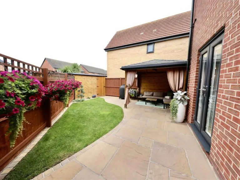 property Compatible Images}